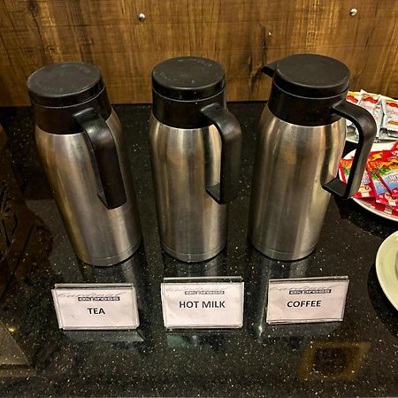 Hotel Oxmo Delhi Airport With Free Airport Transsfer New Delhi Ngoại thất bức ảnh