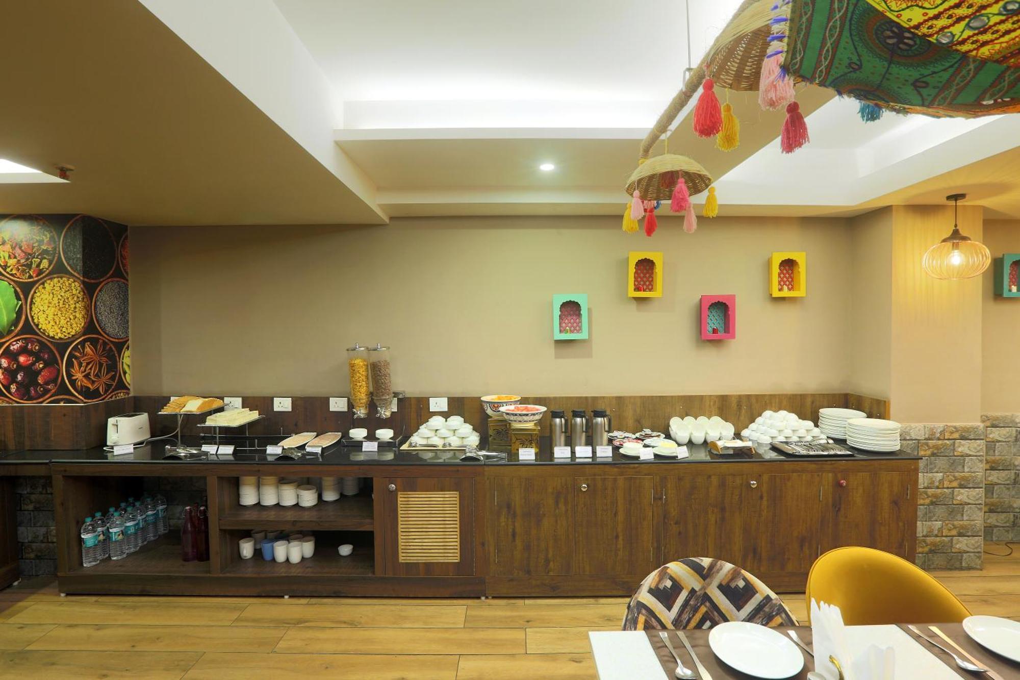 Hotel Oxmo Delhi Airport With Free Airport Transsfer New Delhi Ngoại thất bức ảnh