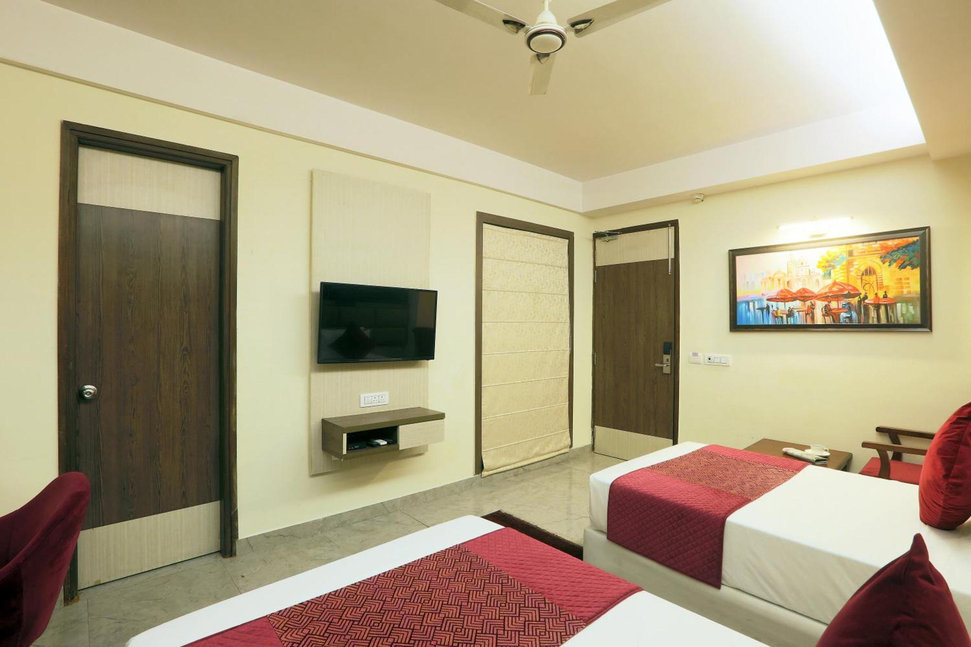 Hotel Oxmo Delhi Airport With Free Airport Transsfer New Delhi Ngoại thất bức ảnh